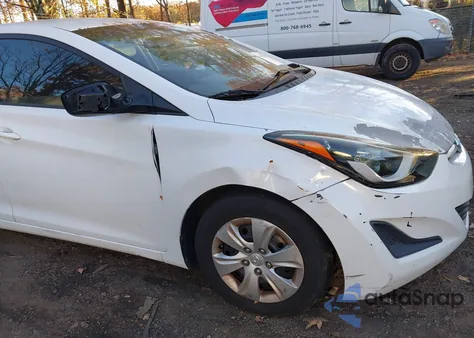 2016 Hyundai Elantra Se z USA, uszkodzony, nr VIN 5NPDH4AE2GH676264